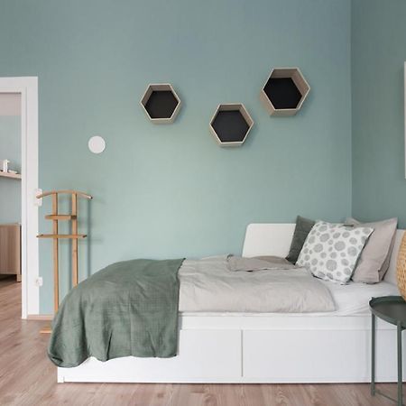 Caring Family Apartment Close To The Center Виена Екстериор снимка