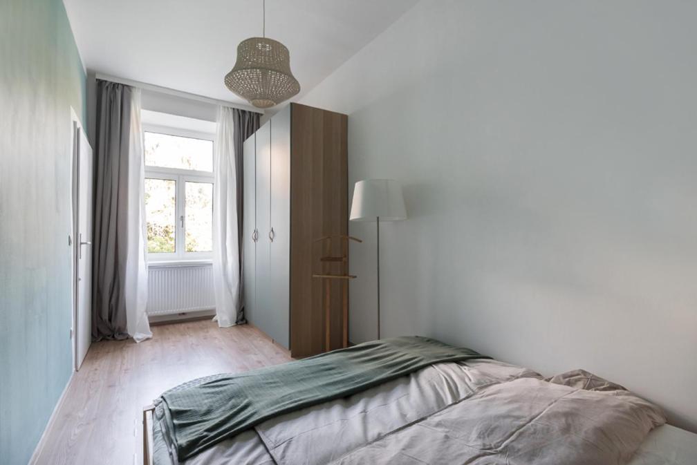 Caring Family Apartment Close To The Center Виена Екстериор снимка