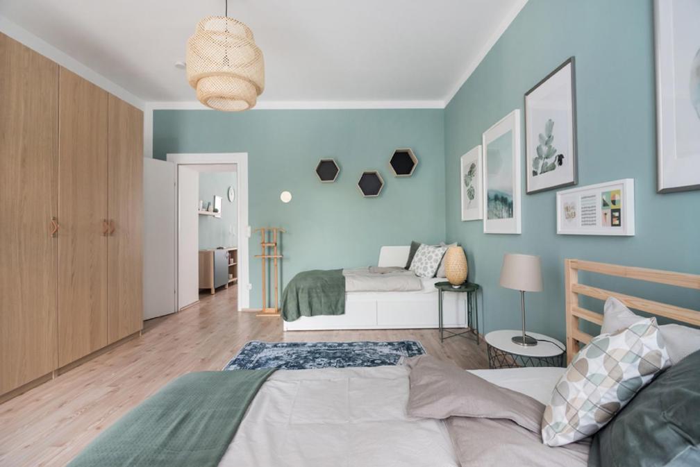 Caring Family Apartment Close To The Center Виена Екстериор снимка