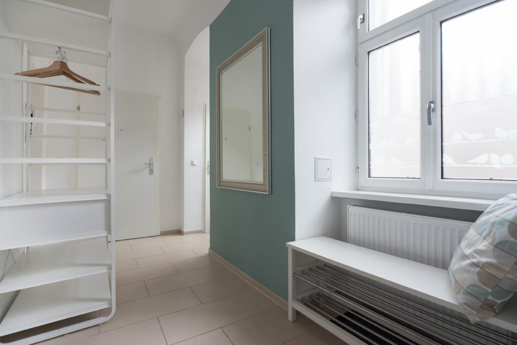 Caring Family Apartment Close To The Center Виена Екстериор снимка