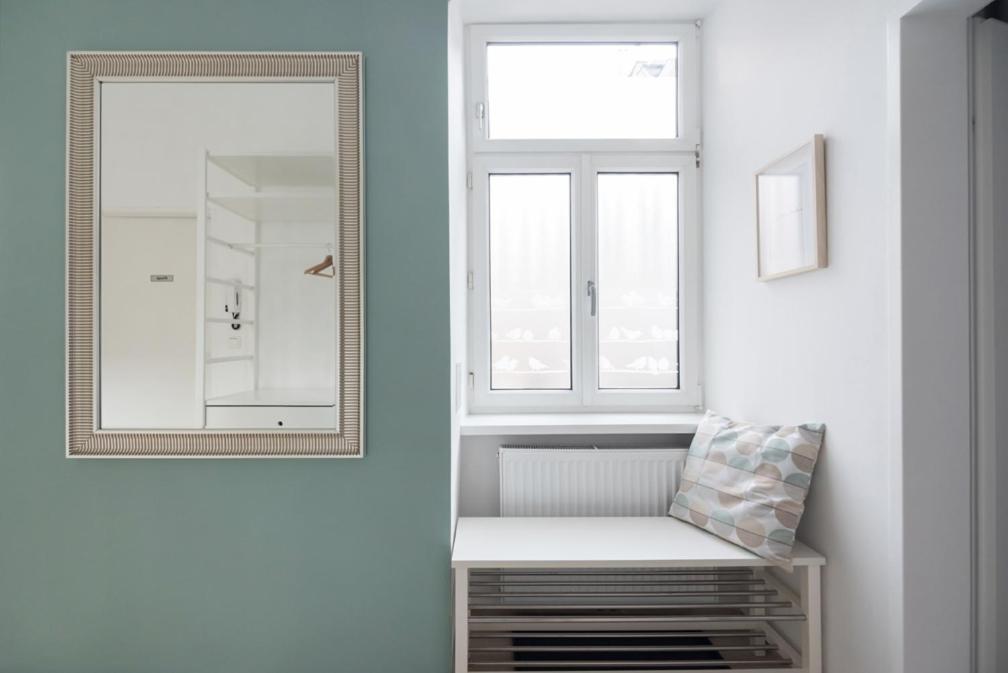 Caring Family Apartment Close To The Center Виена Екстериор снимка